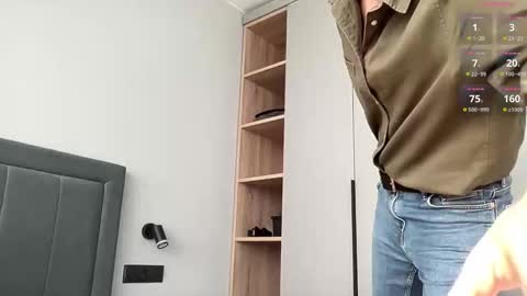 Snapshot of cute_skywalker chatting on 09.21.25 cute_skywalker online show from 09.21.25