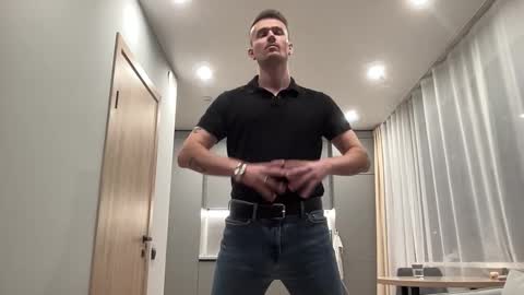 Snapshot of cute_skywalker chatting on 10.20.25 cute_skywalker online show from 10.20.25