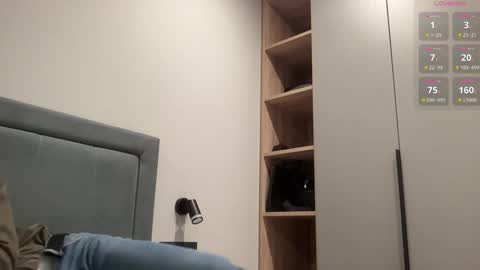 Snapshot of cute_skywalker chatting on 10.24.25 cute_skywalker online show from 10.24.25