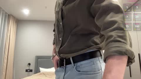 Snapshot of cute_skywalker chatting on 11.11.25 cute_skywalker online show from 11.11.25