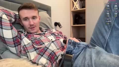 Snapshot of cute_skywalker chatting on 11.30.25 cute_skywalker online show from 11.30.25