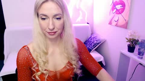 cute_smile_shy online show from 04.02.26