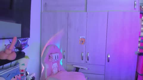 katalinda montt online show from 09.27.25