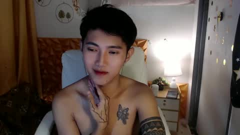 Snapshot of cuteasiancock98 chatting on 02.25.25 Steph online show from 02.25.25