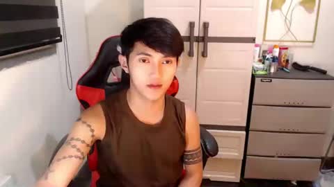 Snapshot of cuteasiancock98 chatting on 05.11.26 Steph online show from 05.11.26