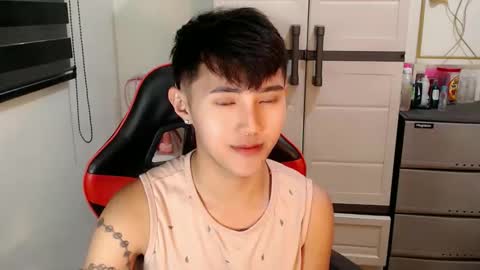 Snapshot of cuteasiancock98 chatting on 05.19.26 Steph online show from 05.19.26