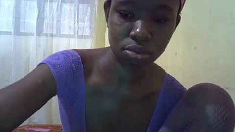 Snapshot of cutebrownie1998 chatting on 02.02.25 VALLARY online show from 02.02.25