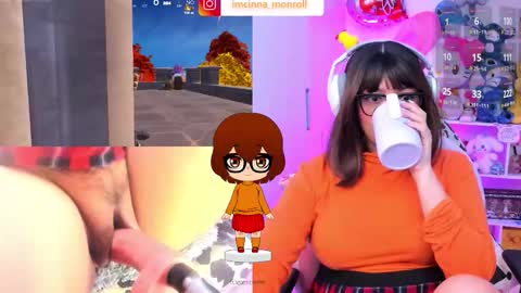 Snapshot of cutecinamonroll chatting on 11.16.25 Cinna independent model online show from 11.16.25