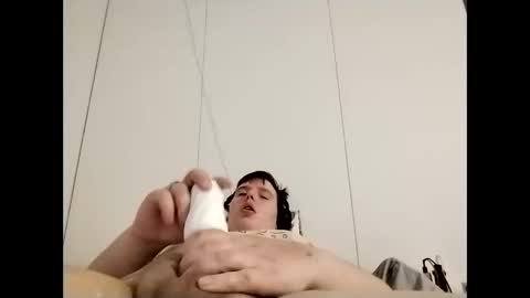 CuteguyBWC92 online show from 12.16.25