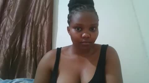 Snapshot of cuteebony2 chatting on 10.19.25 Sheila online show from 10.19.25