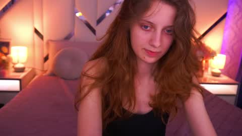 Snapshot of cuteefoxy chatting on 04.28.26 Foxy online show from 04.28.26