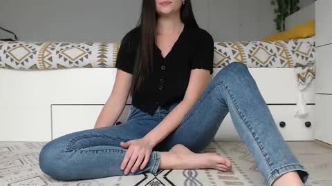 Anna online show from 09.28.25