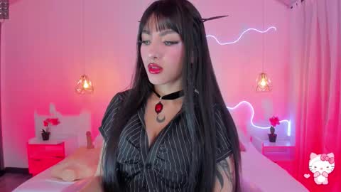 Zoe  online show from 10.18.25