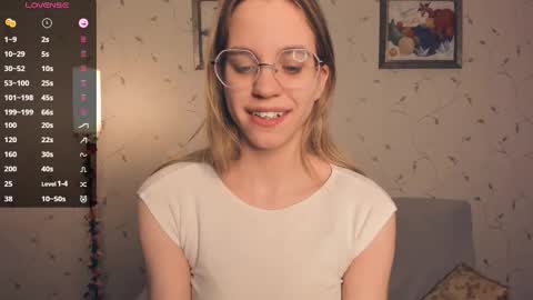 Snapshot of cutefluffy chatting on 02.06.26 Melisa online show from 02.06.26