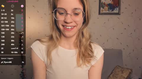 Snapshot of cutefluffy chatting on 02.07.26 Melisa online show from 02.07.26