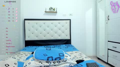 cutelatinax Twtter  Onlyfns online show from 02.15.25