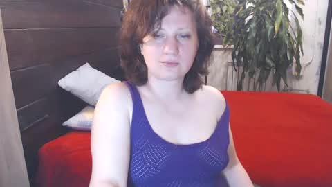 Snapshot of cutemoan chatting on 06.17.26 Rita online show from 06.17.26