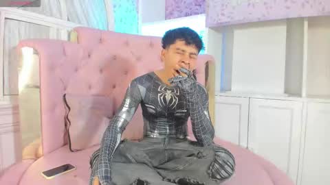 cutenaked_ online show from 12.19.25