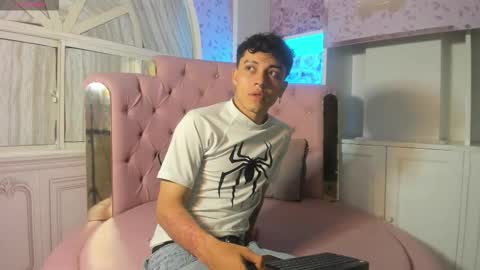 cutenaked_ online show from 01.08.26