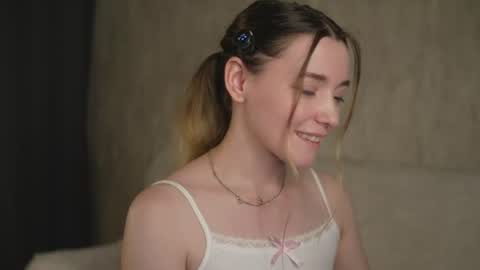 Snapshot of cutenass chatting on 06.11.26 Mary online show from 06.11.26