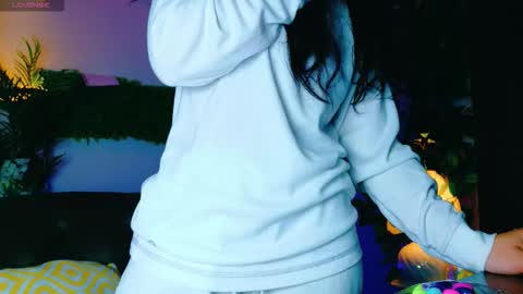 Snapshot of cuteness__girl chatting on 09.22.25 cuteness__girl online show from 09.22.25