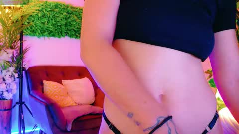 Snapshot of cuteness__girl chatting on 09.26.25 cuteness__girl online show from 09.26.25