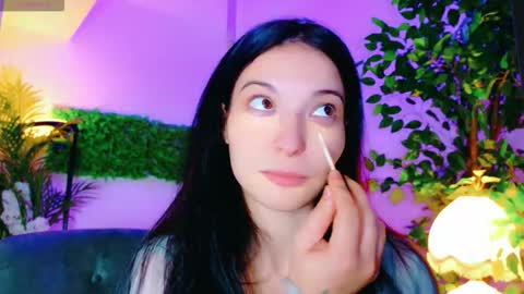 Snapshot of cuteness__girl chatting on 11.07.25 cuteness__girl online show from 11.07.25