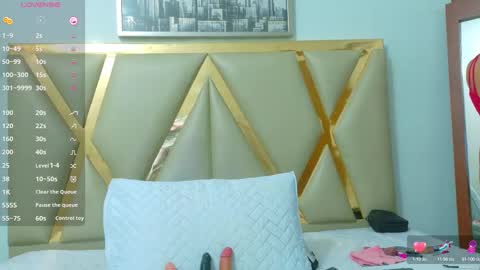 cutepetitee online show from 09.21.25