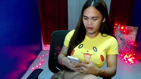 Snapshot of cutepinay143 chatting on 05.13.26 isabel online show from 05.13.26