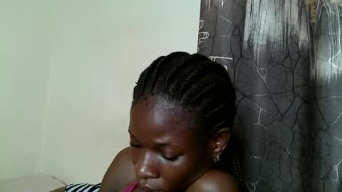 Snapshot of cutequeen8 chatting on 12.09.24 Cutequeen8 online show from 12.09.24