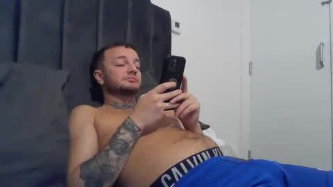 cutescottishlad online show from 09.28.25