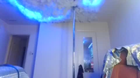 mary mack online show from 02.24.25