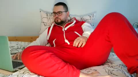 Snapshot of cutie_ben chatting on 02.22.25 Ben hot video on page online show from 02.22.25