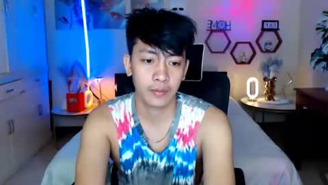 Neil Taylor online show from 02.18.26