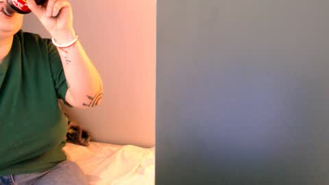 Snapshot of cutie_florence chatting on 05.16.26 Sophie Lilith online show from 05.16.26