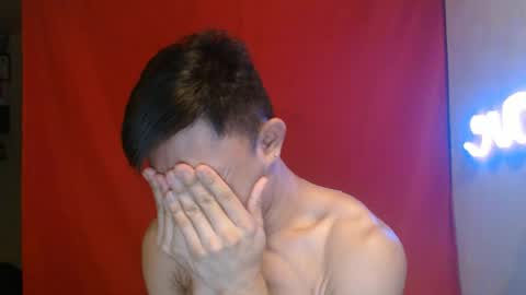 Snapshot of cutie_hunk69 chatting on 06.25.26 cutie_hunk69 online show from 06.25.26