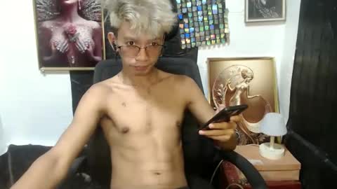 Snapshot of cutie_mico chatting on 02.20.25 cutie_mico online show from 02.20.25