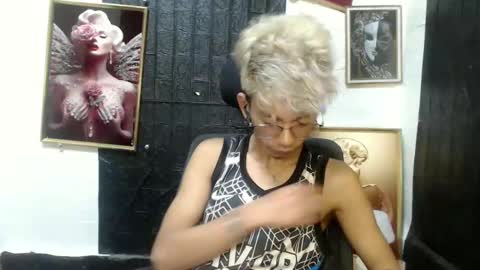 Snapshot of cutie_mico chatting on 02.25.25 cutie_mico online show from 02.25.25