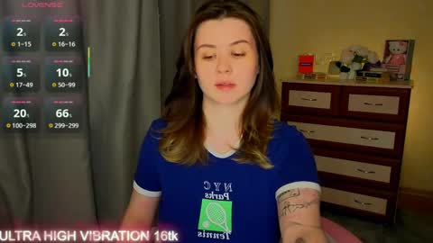 Snapshot of cutie_mili chatting on 05.16.26 mili online show from 05.16.26