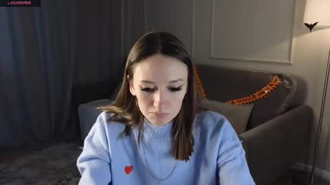 Snapshot of cutie_naughty_girl chatting on 11.17.25 Kate online show from 11.17.25