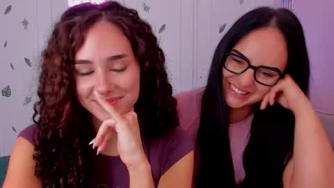 Snapshot of cutie_patooties chatting on 02.17.26 Nicole and Hanna online show from 02.17.26