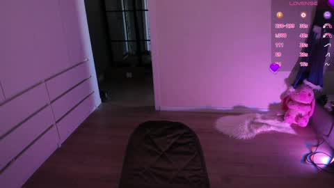 Kira online show from 04.04.26