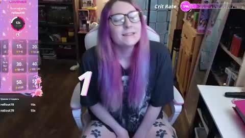 Snapshot of cutie_velvette chatting on 06.25.26 Cutie Velvette online show from 06.25.26
