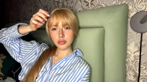 Vanessa online show from 04.19.26