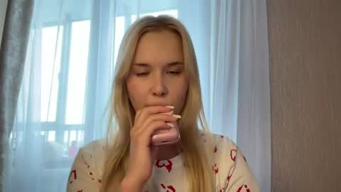 Snapshot of cutiee_chloe chatting on 04.13.26 Chloe online show from 04.13.26