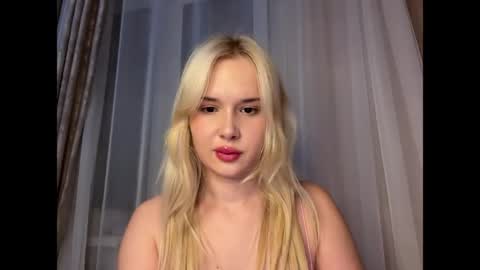 Snapshot of cutiee_chloe chatting on 04.17.26 Chloe online show from 04.17.26
