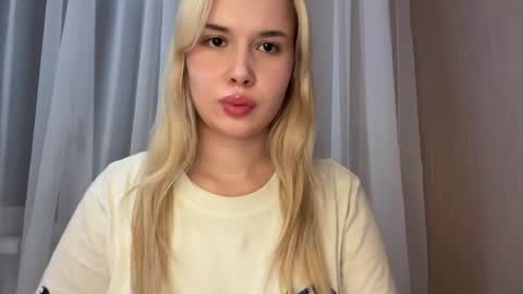 Snapshot of cutiee_chloe chatting on 04.20.26 Chloe online show from 04.20.26