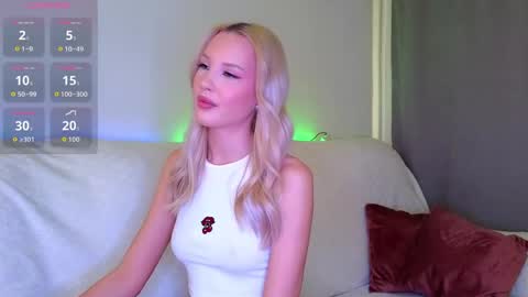 Snapshot of cutiefull_lion chatting on 04.13.26 cutiefull_lion online show from 04.13.26