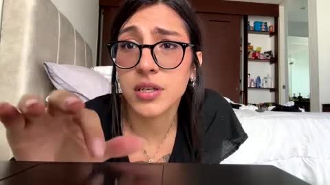 Snapshot of cutiepiemiu chatting on 12.23.24 cutiepiemiu - online show from 12.23.24