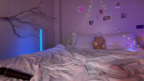 Snapshot of cutiiepie69 chatting on 05.15.26 squirt queen Jasmine next stream 1 may online show from 05.15.26